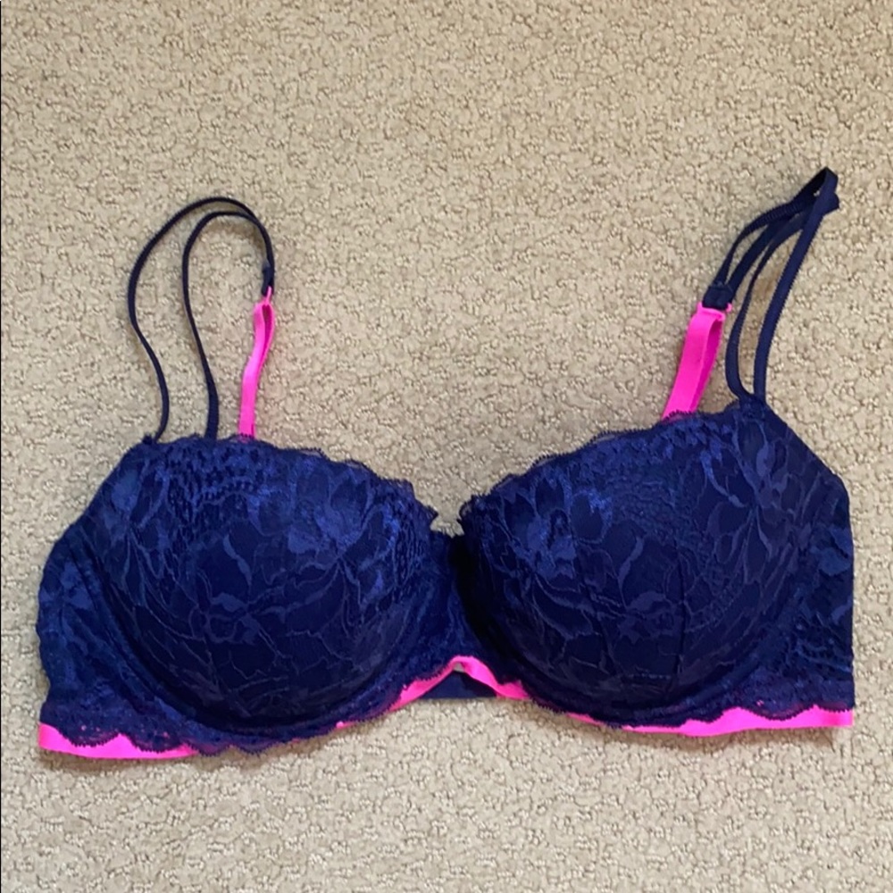 PINK Victoria’s Secret Bra: DATE PUSH UP. 36D